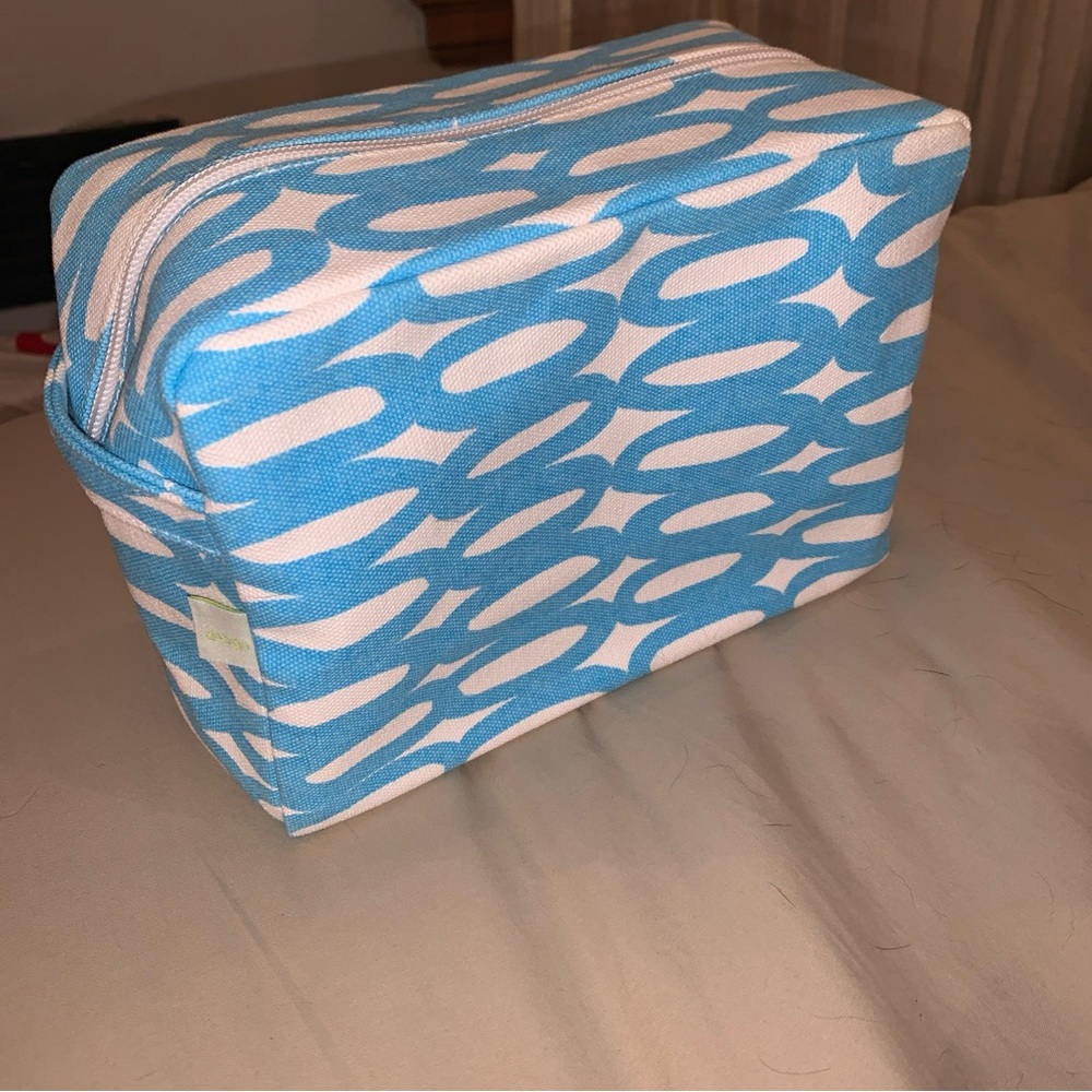 See Design Cosmetic Canvas Travel Pouch : 8x4.5x7: NWOT